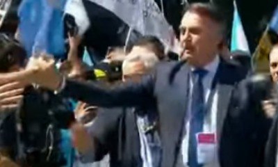 Bolsonaro não foi vaiado e expulso de restaurante na Argentina