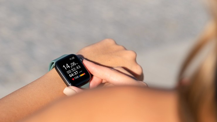 Apple Watch SE 3 atinge menor preço dos últimos 365 dias