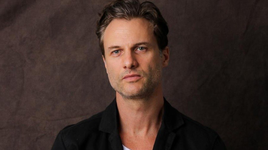 Marcelo Argenta vive Lauro em trama das 6 da TV Globo