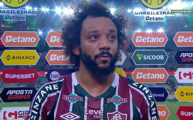 Marcelo acertou o travessão no primeiro tempo e quase fez golaço