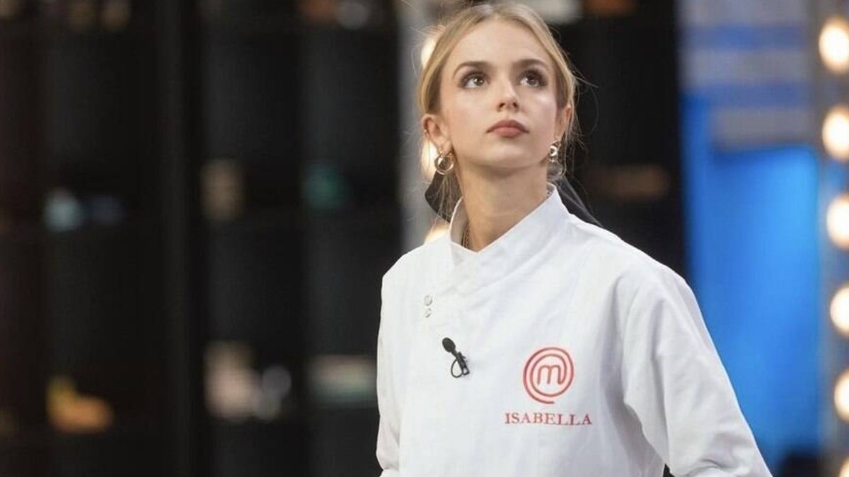 Isa Scherer responde críticas por vaga de emprego polêmica