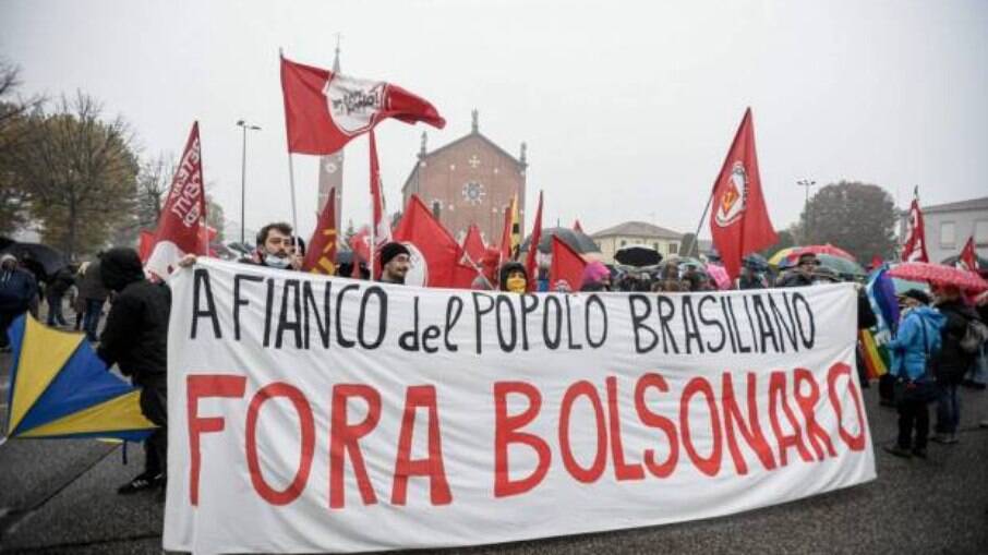 Oposição marca cerimônia em cidade italiana após visita de Bolsonaro