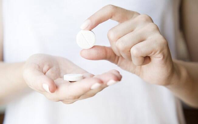 Pequenas doses de aspirina no início da gestação podem reduzir os riscos da mulher desenvolver pré-eclâmpsia
