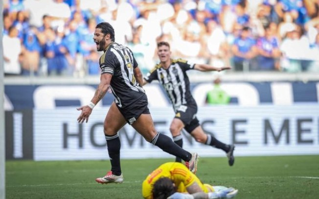 Hulk marca duas vezes e lidera vitória do Atlético-MG no clássico em pleno Mineirão Hulk marca duas vezes e lidera vitória do Atlético-MG no clássico em pleno Mineirão