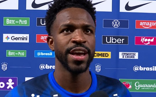 Vini Jr comenta polêmica sobre Bruno Guimarães em gol de pênalti