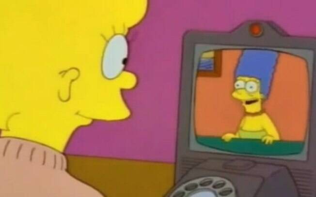 Em 1995, Marge e Lisa apareciam fazendo uma videoconferência, algo bem comum hoje em dia