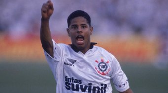Os%2010%20maiores%20gols%20de%20falta%20da%20hist%C3%B3ria%20do%20Corinthians