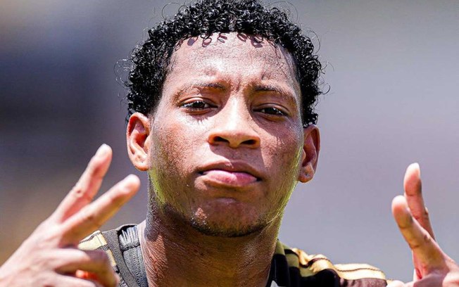 Plata treinou com os companheiros nesta quarta (30/9) e pode reforçar o Flamengo