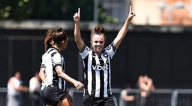 Campeã na Arábia se encontra com Vini Jr. e Virgínia