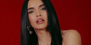 Giovana Cordeiro abre álbum de fotos em ensaio