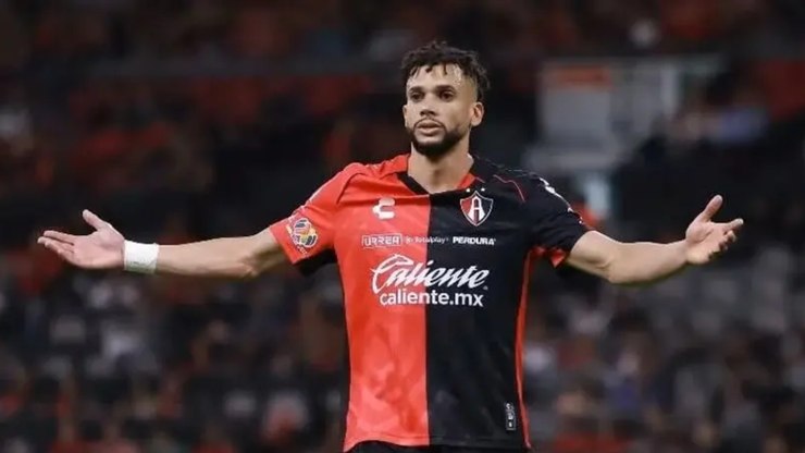 Dória, alvo do São Paulo: 1 título e titular no futebol mexicano