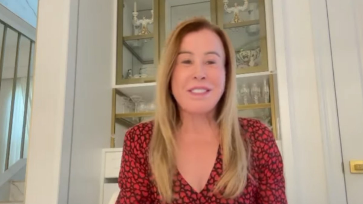 Zilu Godoi aparece em festa comandada por Zezé Di Camargo Zilu Godoi aparece em festa comandada por Zezé Di Camargo