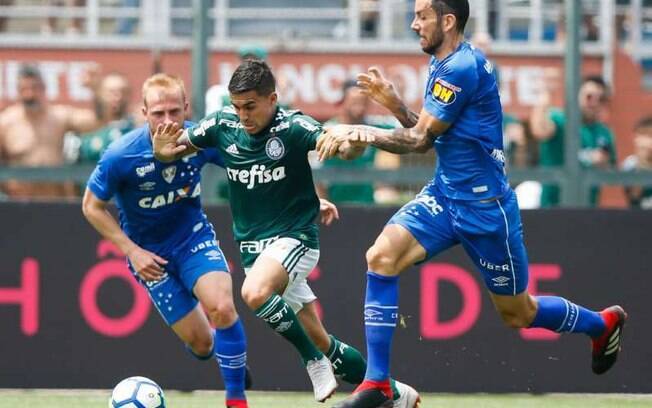 Dudu deu duas assistências na vitória do Palmeiras em cima do Cruzeiro Dudu deu duas assistências na vitória do Palmeiras em cima do Cruzeiro