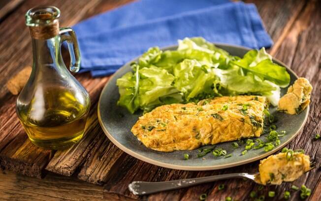 O omelete printemps é uma receita comum, mas com um toque especial. Quer aprender? Clique aqui