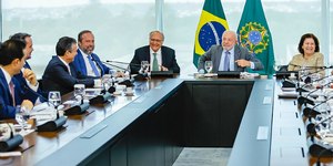 Governo propõe aumentar mistura de etanol na gasolina