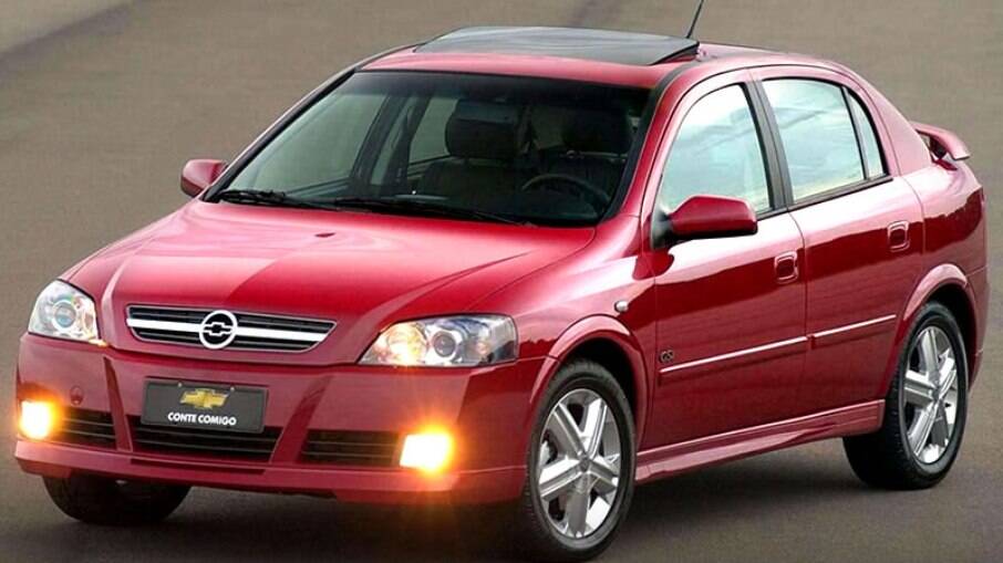 Chevrolet Astra GSi versão mais potente e equipada do modelo que foi fabricada no Brasil entre 1998 e 2011