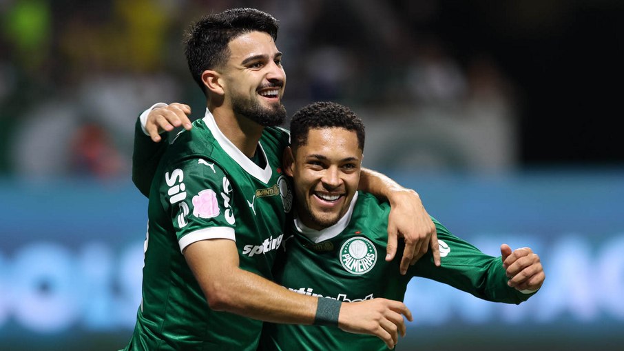 Destaques da temporada, Flaco López e Vitor Roque brilharam contra River e Universitario