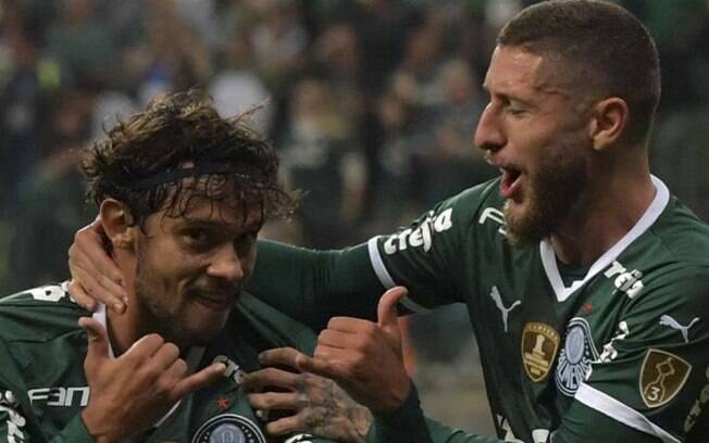 Com hat-trick de Scarpa, Palmeiras goleia o Táchira e faz história na Libertadores