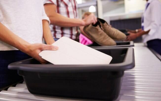 Estudos analisaram e conseguiram concluir qual o lugar em que há mais chances de contrair gripe em um aeroporto; veja Estudos analisaram e conseguiram concluir qual o lugar em que há mais chances de contrair gripe em um aeroporto; veja