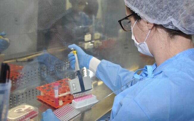 Pesquisadores da Fiocruz buscam vacina para combater o novo coronavírus (Sars-Cov-2)