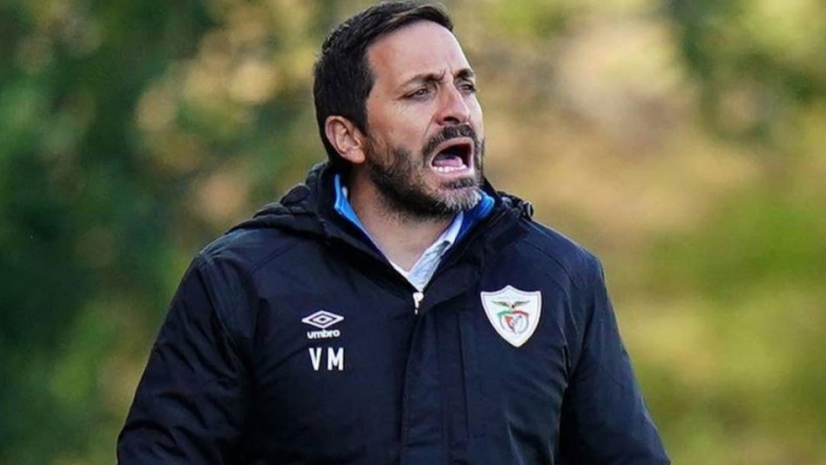 Vasco Matos foi campeão da segunda divisão portuguesa com o Santa Clara Vasco Matos foi campeão da segunda divisão portuguesa com o Santa Clara