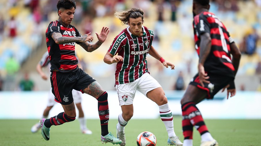Fluminense e Flamengo medem forças no 1º jogo da final do Carioca Fluminense e Flamengo medem forças no 1º jogo da final do Carioca