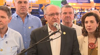 Janja%20perde%20espa%C3%A7o%20na%20campanha%20de%20Lula%3B%20Alckmin%20ganha%20espa%C3%A7o