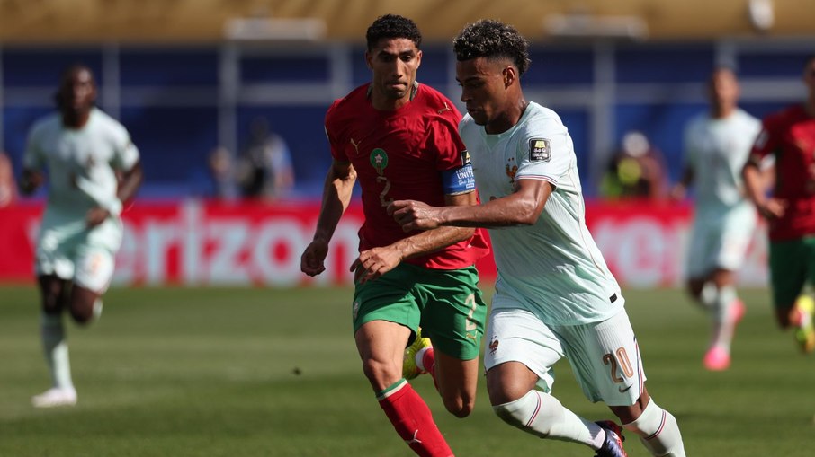 A seleção da França superou os marroquinos por 2 a 0
