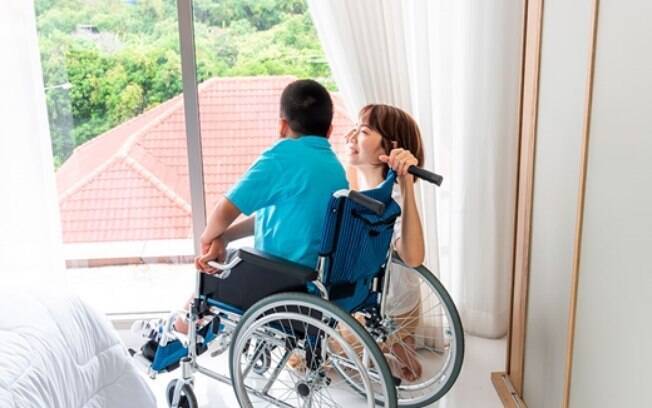 Doenças raras: home care oferece suporte e assistência multiprofissional