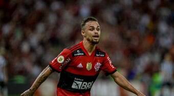Flamengo quer R$ 5 milhões a mais para vender Michael