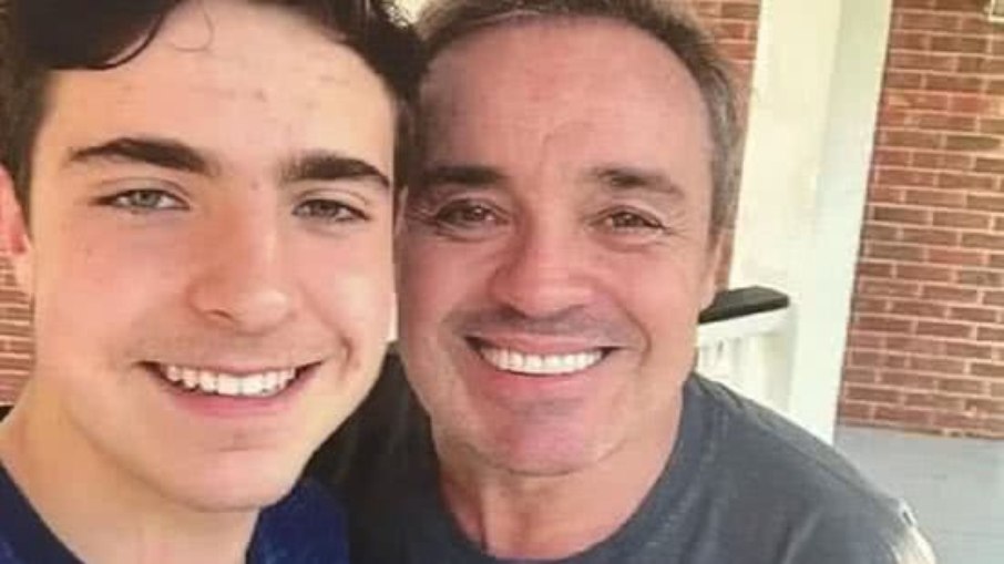 Filho de Gugu quer seguir os passos do pai na TV Filho de Gugu quer seguir os passos do pai na TV