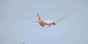 VÍDEO: avião cai na Índia com mais de 200 pessoas a bordo