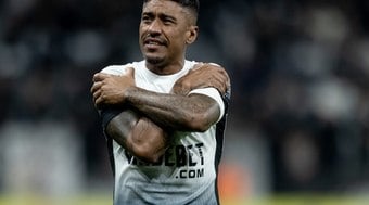 Ídolo do Corinthians, Paulinho anuncia aposentadoria; assista