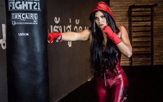Jamila Sandora vai entrar para o MMA. Ela já é lutadora e também ring girl