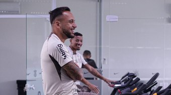 Sem António, Corinthians se reapresenta com volante lesionado