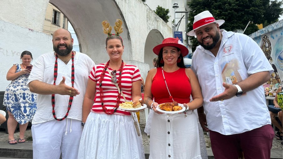 Papai Noel na Lapa leva dignidade a pessoas em situação de rua e crianças em vulnerabilidade social