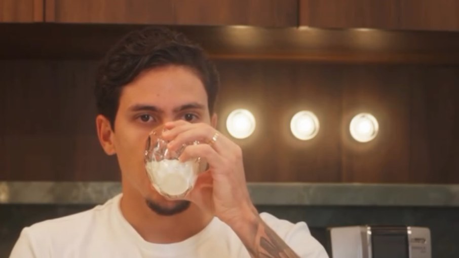 Pedro fez publicidade após recomendação de jornalista