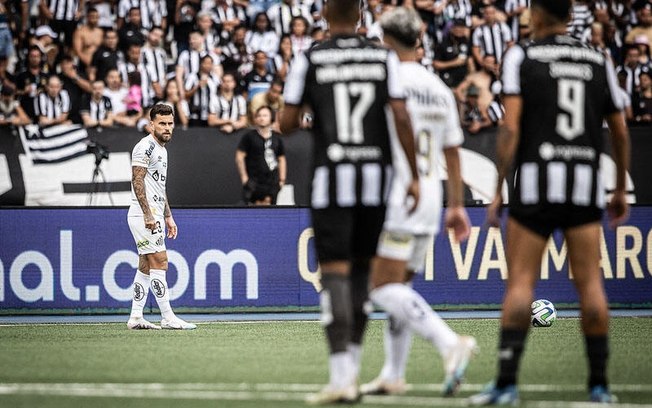 Lucas Lima é um dos desfalques do Santos contra o Fluminense Lucas Lima é um dos desfalques do Santos contra o Fluminense