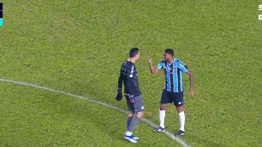 Jogadores do Grêmio protagonizaram discussão acalorada contra o Palmeiras