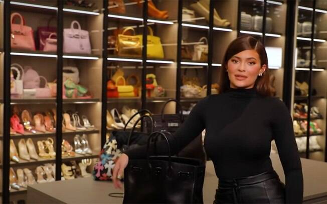 Kylie Jenner impressiona com o tamanho do closet