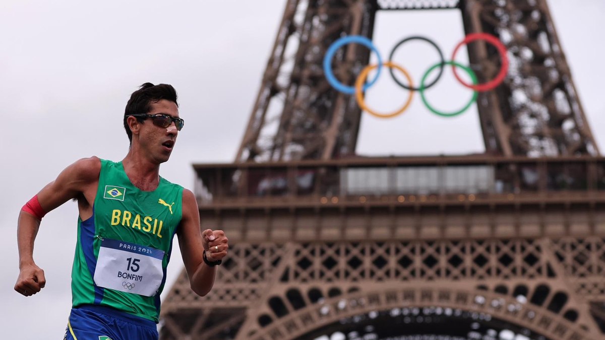 Caio Bonfim conquistou medalha de prata na prova de 20 km