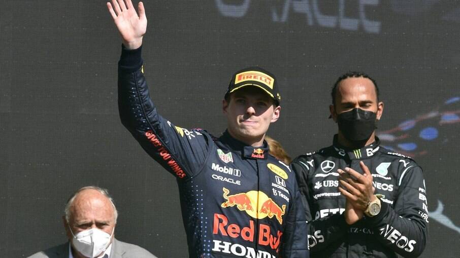F1: Verstappen lidera último treino livre em Jeddah; Hamilton fica em 2º