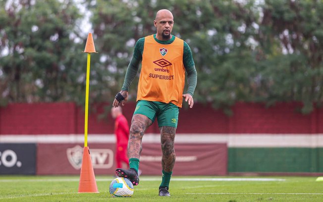 Felipe Melo em treino do Fluminense na manhã desta terça-feira (9) Felipe Melo em treino do Fluminense na manhã desta terça-feira (9)