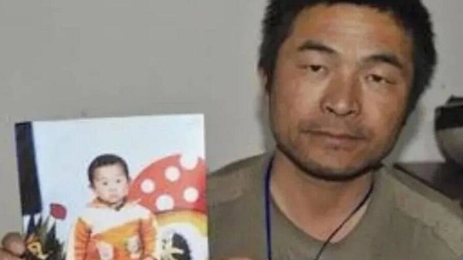 Pai encontrou filho sequestrado após busca que durou 24 anos