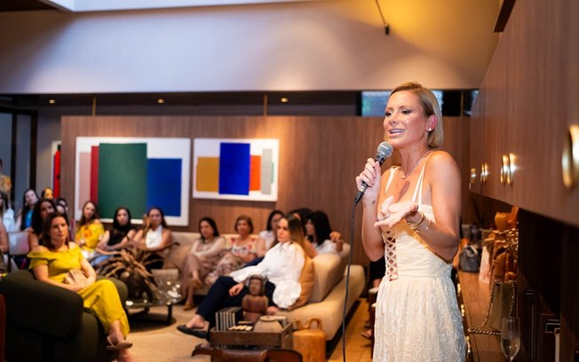 Mônica Salgado agita Casacor Brasília com lançamento de livro e talk sobre redes sociais