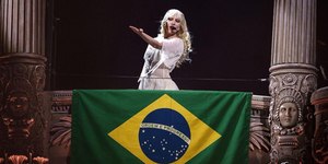Confira os melhores momentos de Gaga no show do Rio de Janeiro