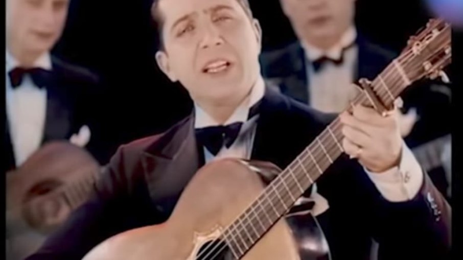 O cantor Carlos Gardel O cantor Carlos Gardel