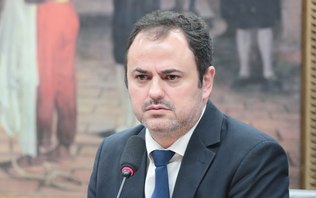 CCJC rejeita recurso e cassação de Glauber Braga avança na Câmara
