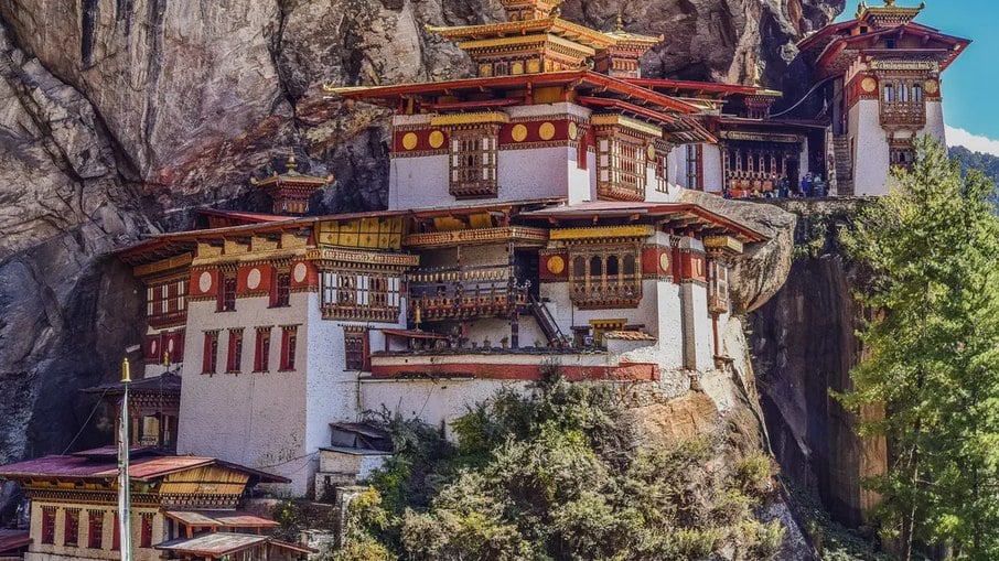 Templo do Ninho do Tigre, em Paro, uma das atrações mais conhecidas do Butão 