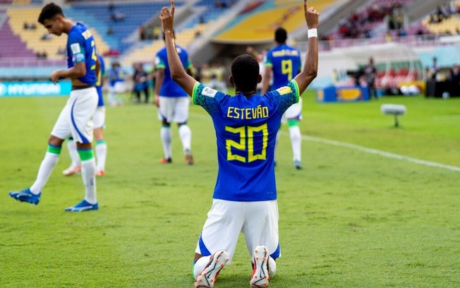 Estevão brilha e vira notícia na Europa em vitória do Brasil na Copa do Mundo sub-17